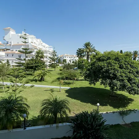 Gardenias - Roomservice Apartment *